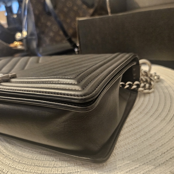 Chanel Flap Boy In New Medium - Picture 14 of 15